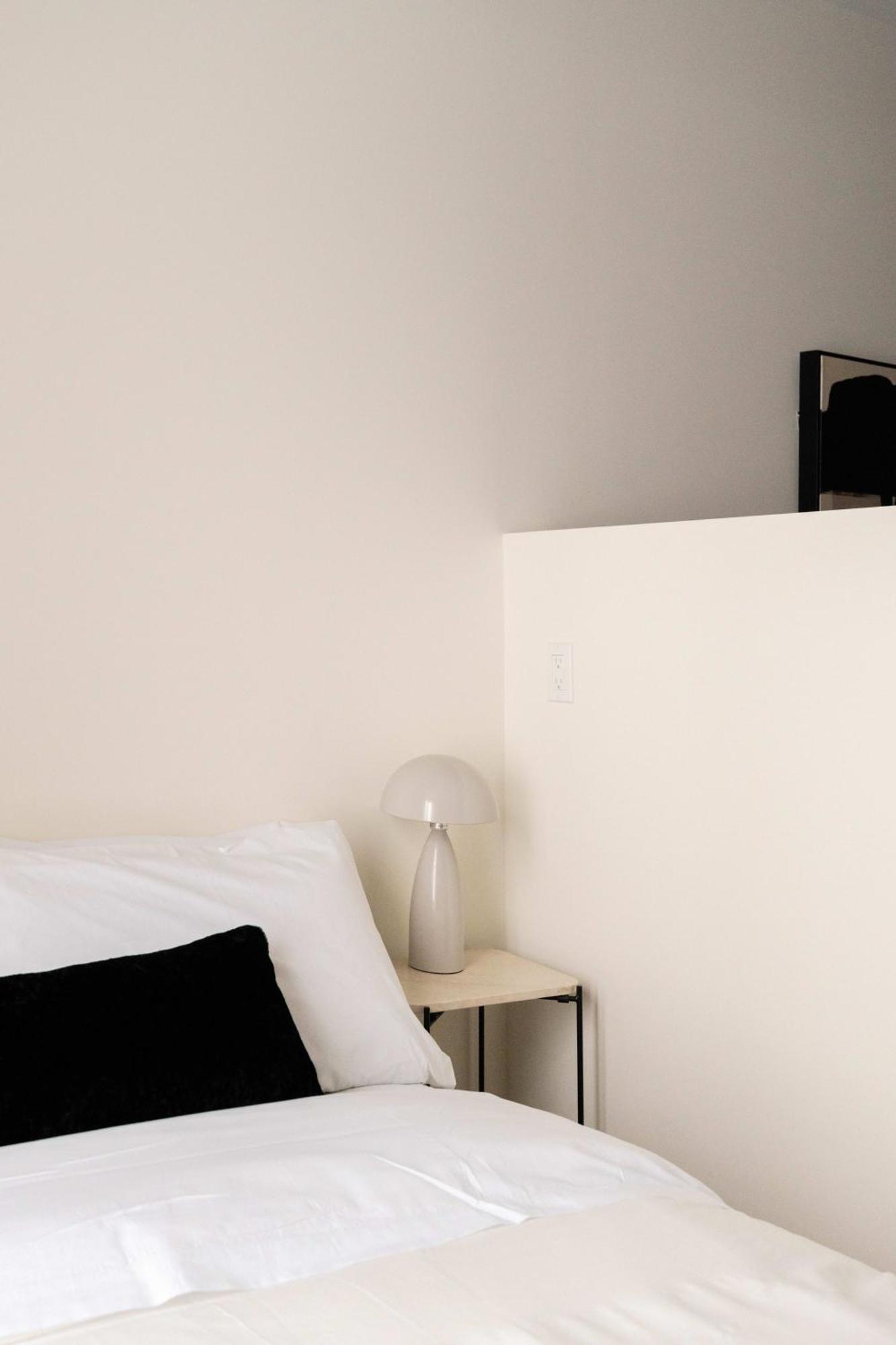 Maison Place Jacques-Cartier By Luxury In Transit Montreal Exterior photo